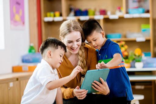 dạy trẻ học tiếng anh