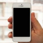 IPhone không lên màn hình nhưng vẫn gọi được, bạn phải làm sao?