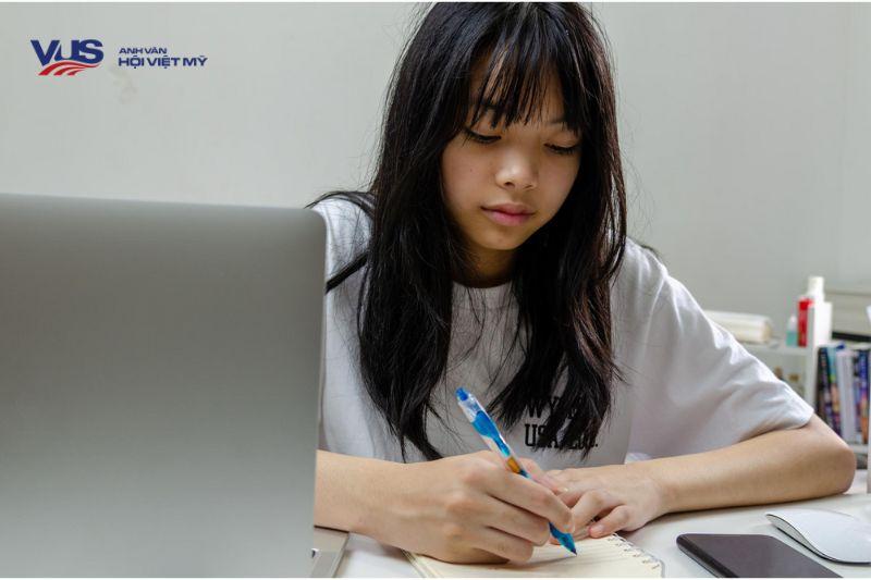 Học từ vựng tiếng Anh cho người mới bắt đầu