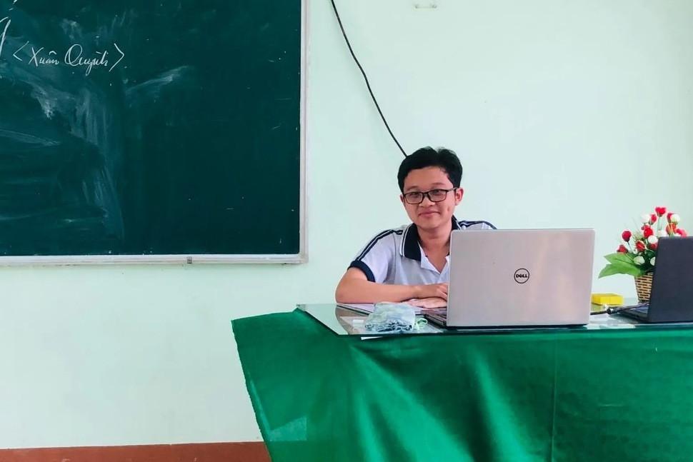 Đạt 8.0 IELTS nhờ tự ‘cày cuốc’ tại nhà