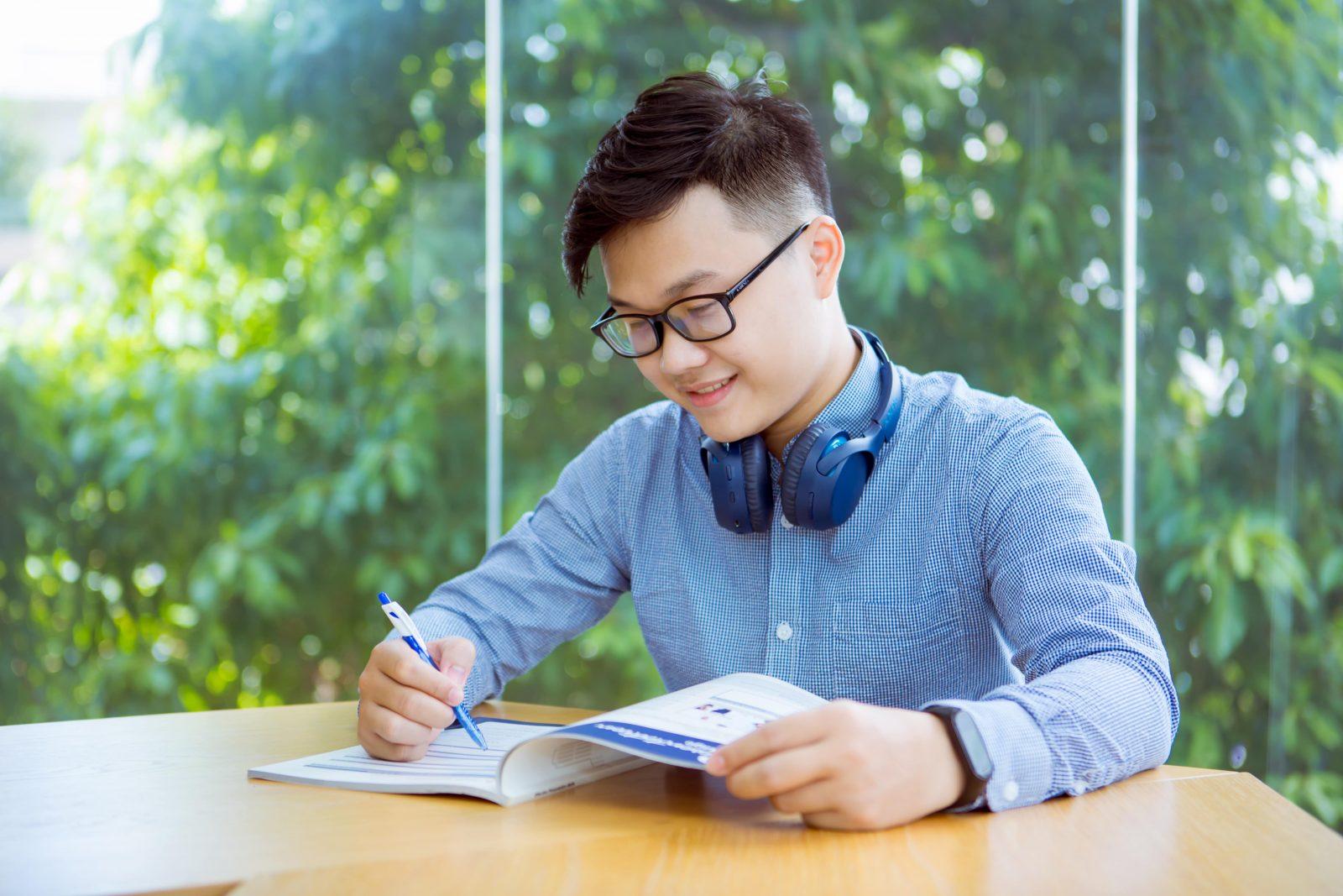 học tiếng anh giao tiếp cấp tốc