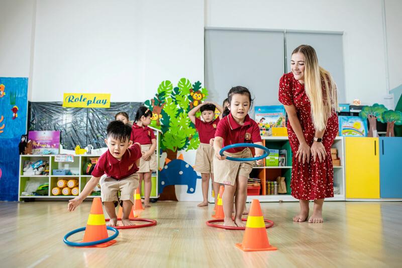 Rèn luyện kỹ năng xã hội cho trẻ mầm non quan trọng cho sự phát triển toàn diện của trẻ