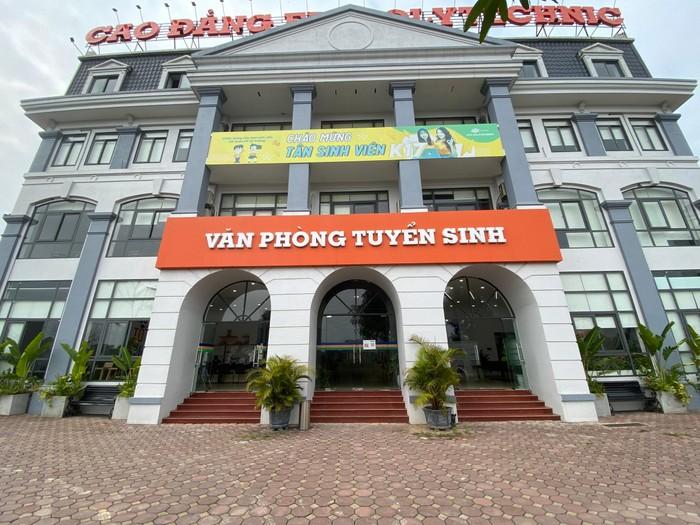 Phổ thông Cao đẳng FPT không phải là trường nhưng đang thực hiện tuyển sinh, đào tạo học sinh tốt nghiệp trung học cơ sở học cao đẳng trong 4 năm. (Ảnh: Nguyễn Nhất)